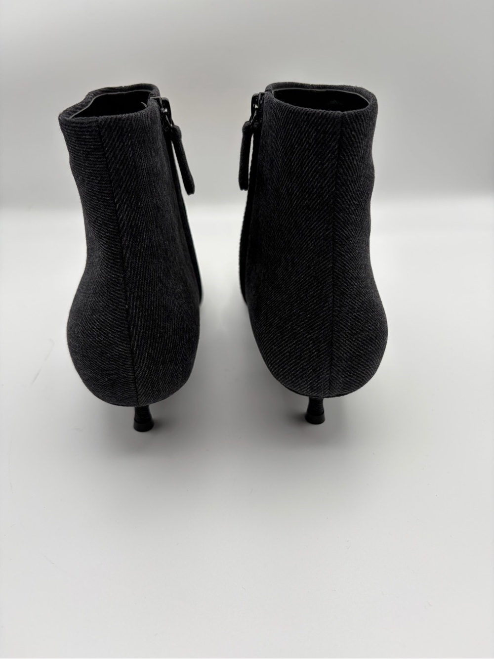 Balenciaga BB Logo Knife Ankle Boots Charcoal Wool Gold Hardware Pointed Toe EU - Picture 7 of 14
